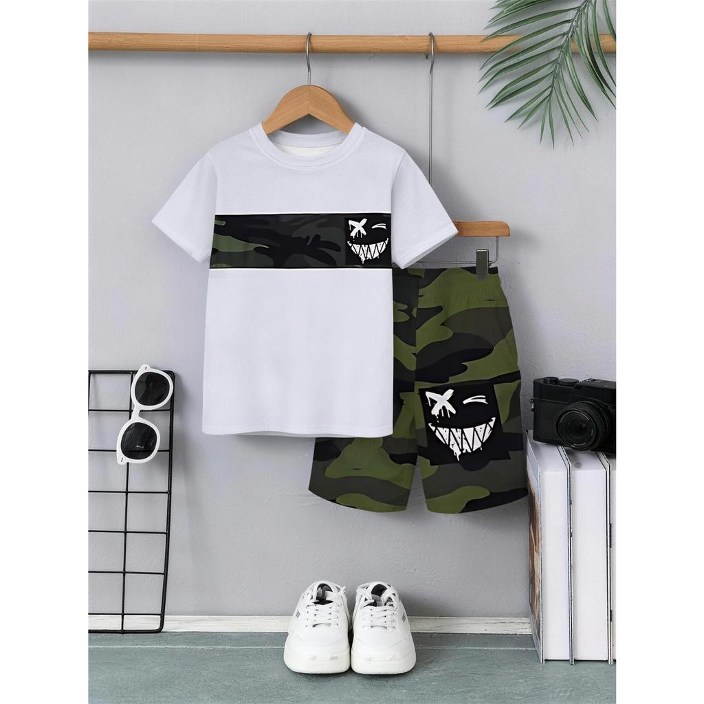 Camouflage patchwork boys' short sleeved shorts set with black and white camouflage print, full of cool feeling, summer outfit
