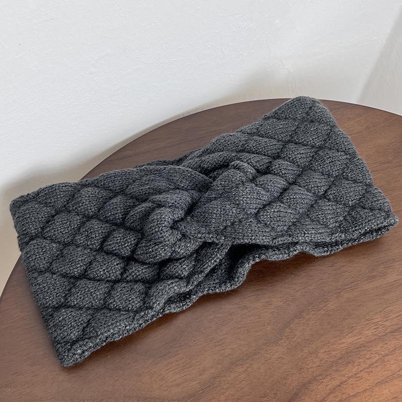 Woolen Criss-Cross Argyle Headband: Wide Warm Winter Hair Accessory