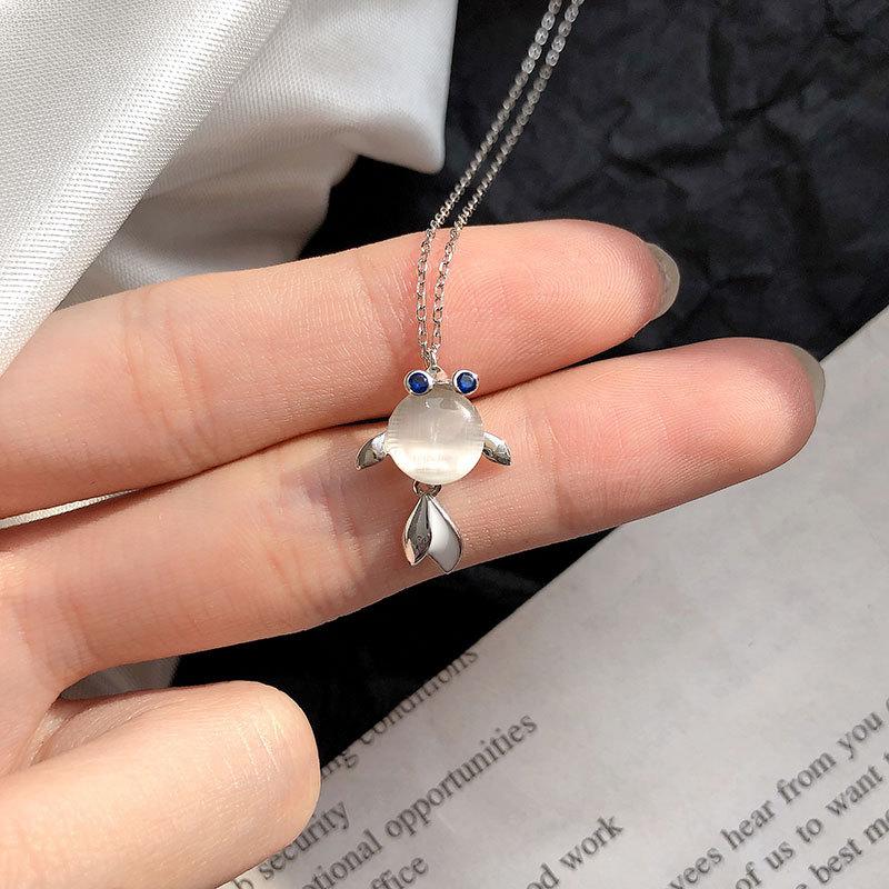 Big Fish and Begonia Necklace for Women with Clavicle Chains for Small Goldfish Cat Eye Necklace