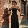 Ärmelloses High-Neck-Langkleid mit Wellenpunktmuster und Rüschensaum für Büro und Alltag