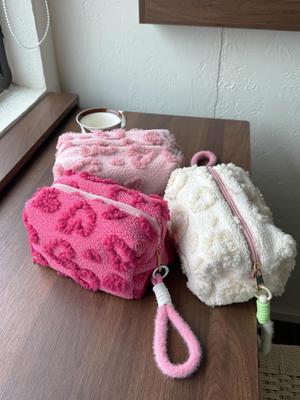 Sweet Girly Plush Large-Capacity Cosmetic and Toiletry Travel Bag