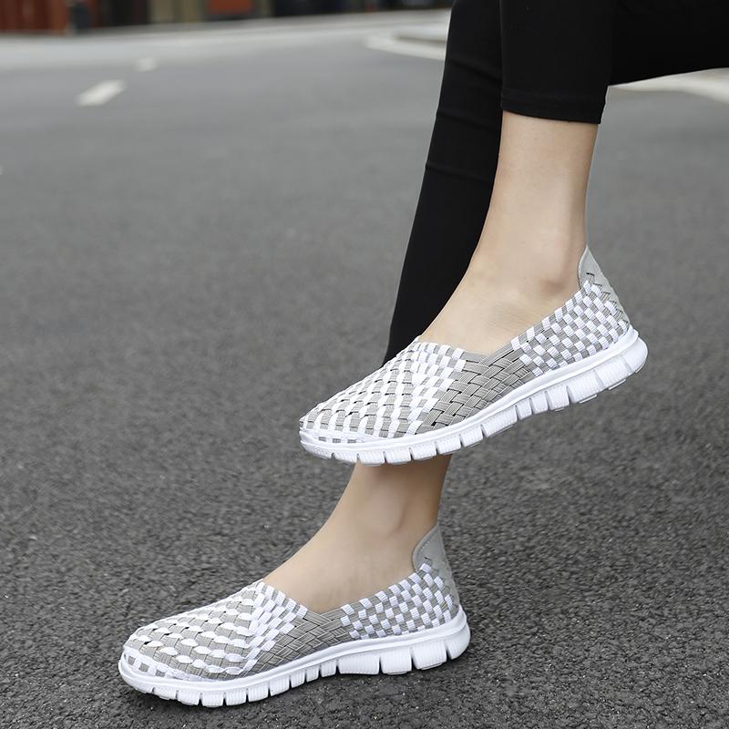 Dames Zomer Ademende Zilveren Moccasin Strandschoenen Dames Zwart Casual Instappers Rijschoenen Gevlochten Blauwe Platte Schoenen Sneakers Grote Maten