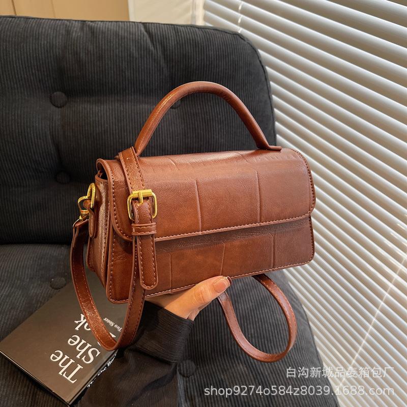 Textured Stone Pattern Small Bag Women's 2025 New Fashion Commuting Versatile Single Shoulder Crossbody Retro Portable Small Square Bag