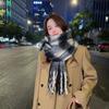 New Winter Knitted Scarf For Women's Versatile Solid Color Black And White Plaid Warmth And Thickening