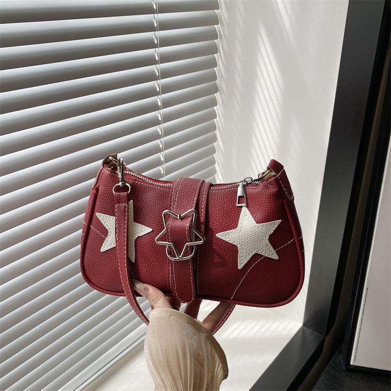 

Простые и модные женские сумки, модные маленькие квадратные сумки подмышку в виде пятиконечной звезды, трендовые новые модные повседневные сумки через плечо для весны и лета красный