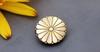 Chrysanthemum Crest Pin Badge, 15-Petal Chrysanthemum Crest Pin, 2.6cm Diameter