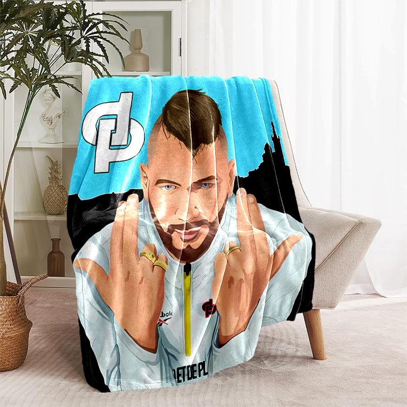 1pc Blanket Jul Rapper Print Design, Lightweight Blanket for Sofa, Bed- Soft &Warm, Gift for All Seasons Like Christmas, Halloween