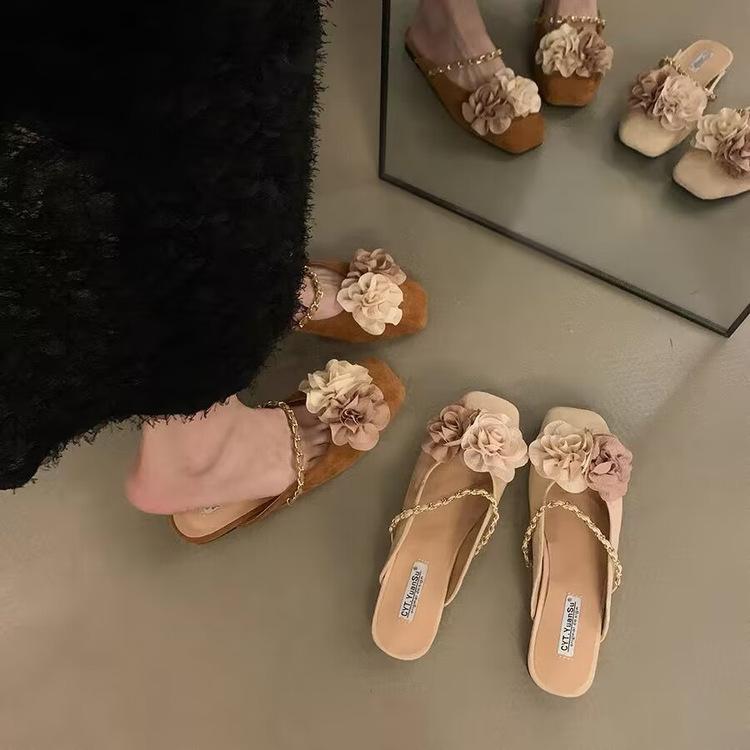 Flat Bottom New Chinese Style Flat Bottom Bag Head Half Support Shoes Women's Shoes Wear 2025 New Internet Celebrity Temperament Small Sandals