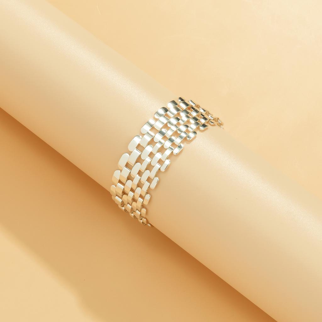 Exaggerated Thick Chain Bracelet for Women Punk Big Metal Chunky Bangles Wide Hand Chains Jewelry 2026 Fashion Femme Girls Gifts