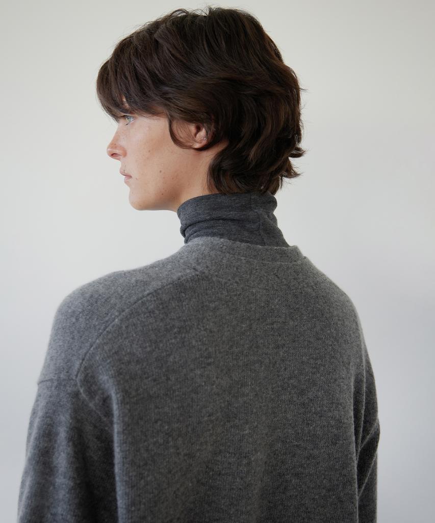 Leuba Double V-Neck Knit - Charcoal