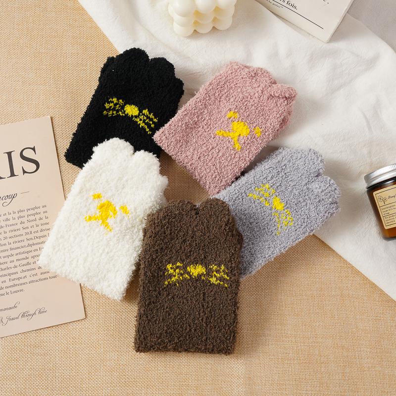 5 Pairs Autumn Winter Cartoon Cat Tube Socks Women Heart-shaped Coral Fleece Socks Cute Sweet Thick Soft Warm Home Sleep Sock