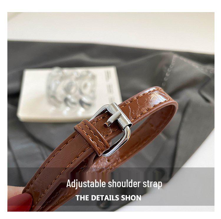 High-End 2025 Light Luxury Handbag: Fashionable, Versatile, Crossbody with Cute Niche Design Print for Women