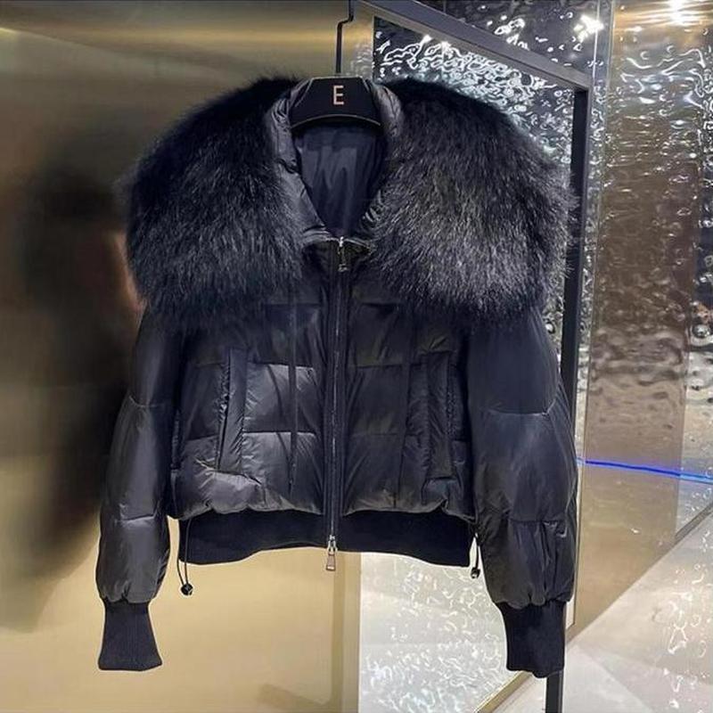 Piumino da donna di fascia alta autunno e inverno imitazione collo in pelliccia di procione giacca corta ampia
