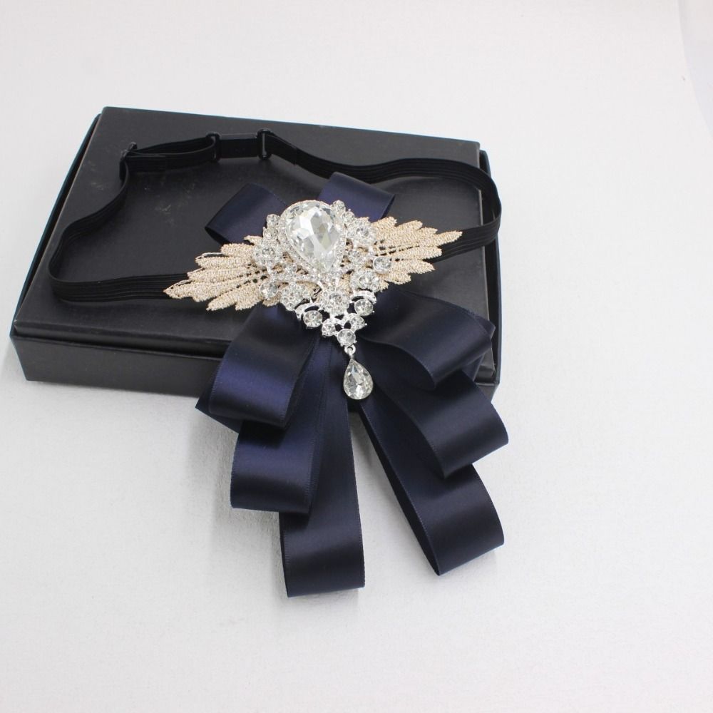 Retro Rhinestone Collar Flower Elegant British Style Gentleman's Bow Tie Neck Decoration Crystal Men's Suit Accessory Groomsman