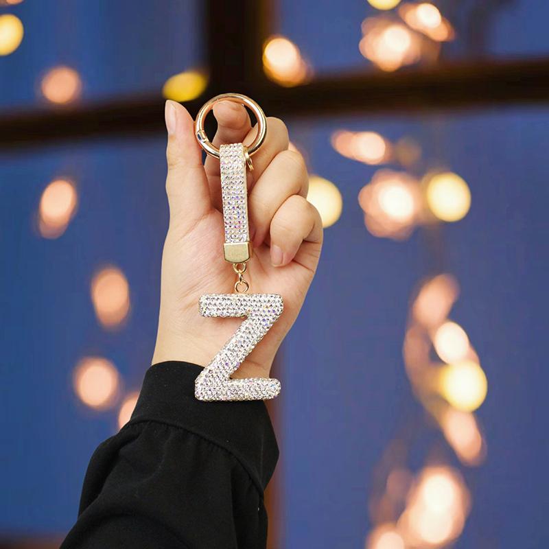 1PC Keychains Ideal Gift Letter Design Bling Key Ring Accessory Full Rhinestone Design Lucky Pendant 26 Alphabet Letters