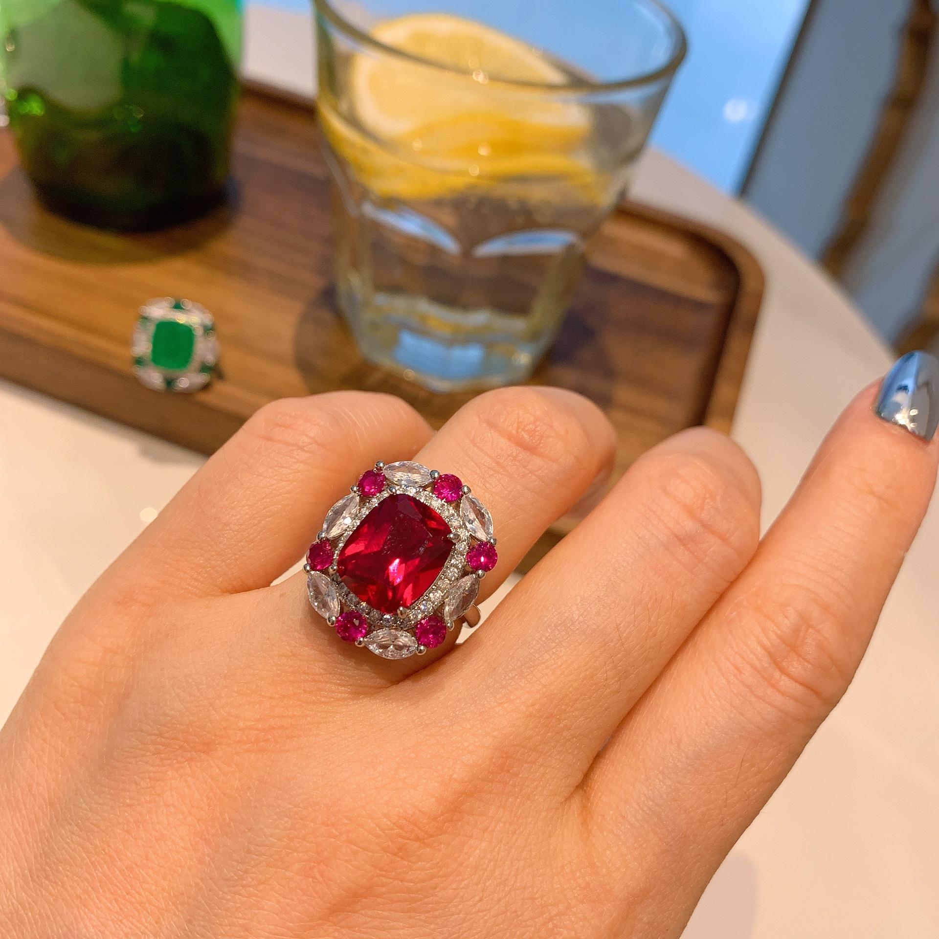 

Кольцо из красного корунда в стиле ретро, имитация кольца, простое модное ювелирное украшение, изумрудное кольцо