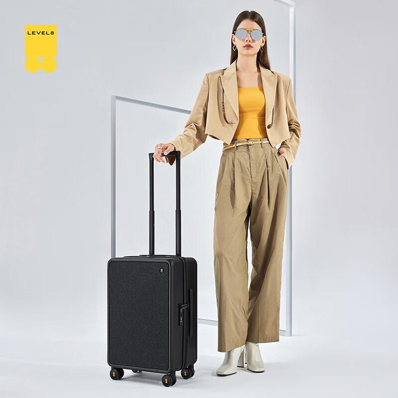 LEVEL8 Urban Pulse Series 20-Inch Carry-On Luggage