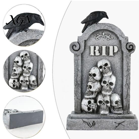 Vintage Style Horror Statue Halloween Skull Tombstone, Stone Look Retro Gothic Resin Creepy Distressed Gray Effect Figurine Crow Gravestone