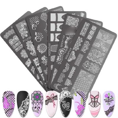 Nageldesign – Nail Art-Schablonen & Stempel