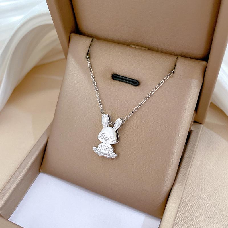 Titanium Steel Rabbit Cold Personality Minimalist Furnace Real Gold Necklace Female Collarbone Chain