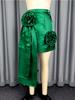 Grüner eleganter Damen Satin Minirock 3D Blume Asymmetrisch Drapierter Hoher Bund Seite Wickel Hüfte Mode Abend Weihnachtsfeier Cocktail Outfit
