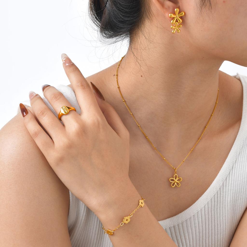 Stainless Steel Flower Necklace, Gold Plated Link Women Pendant Flower Charms Jewelry