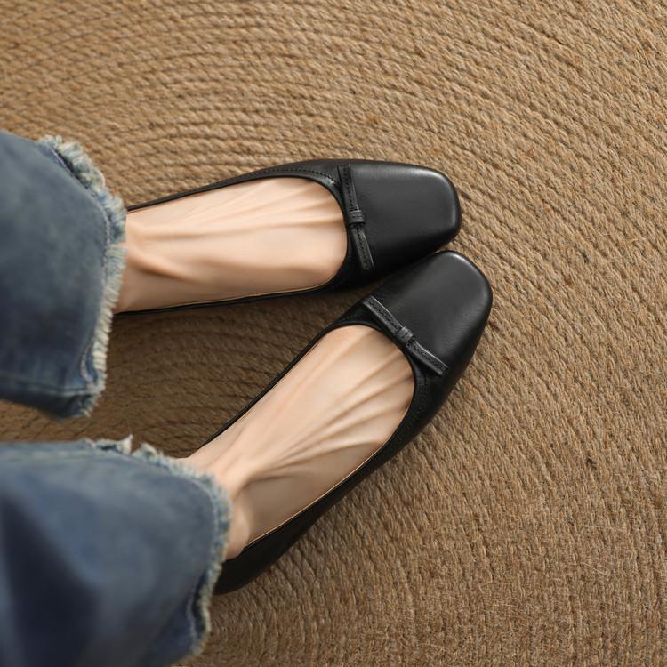 Soft and non-grinding feet~ Simple and versatile bow single shoes square head flat bottom 2025 spring new wipe leather work