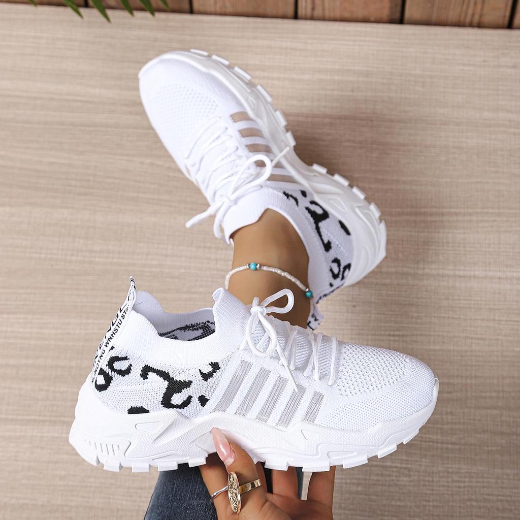 Women's Summer Lightweight Running Shoes - Trendy Flat Bottom Sneakers for Students and Casual Wear