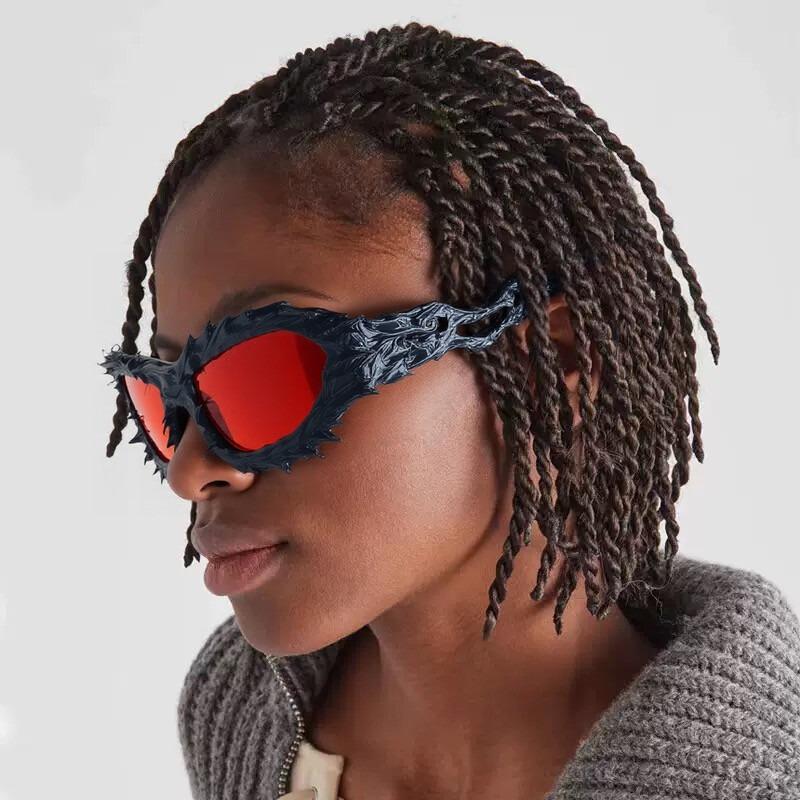 Futuristic Personality Punk Y2K Sunglasses Women European and American Party Hip Hop Sunglasses Epoxy Special-shaped Sunglasses Men
