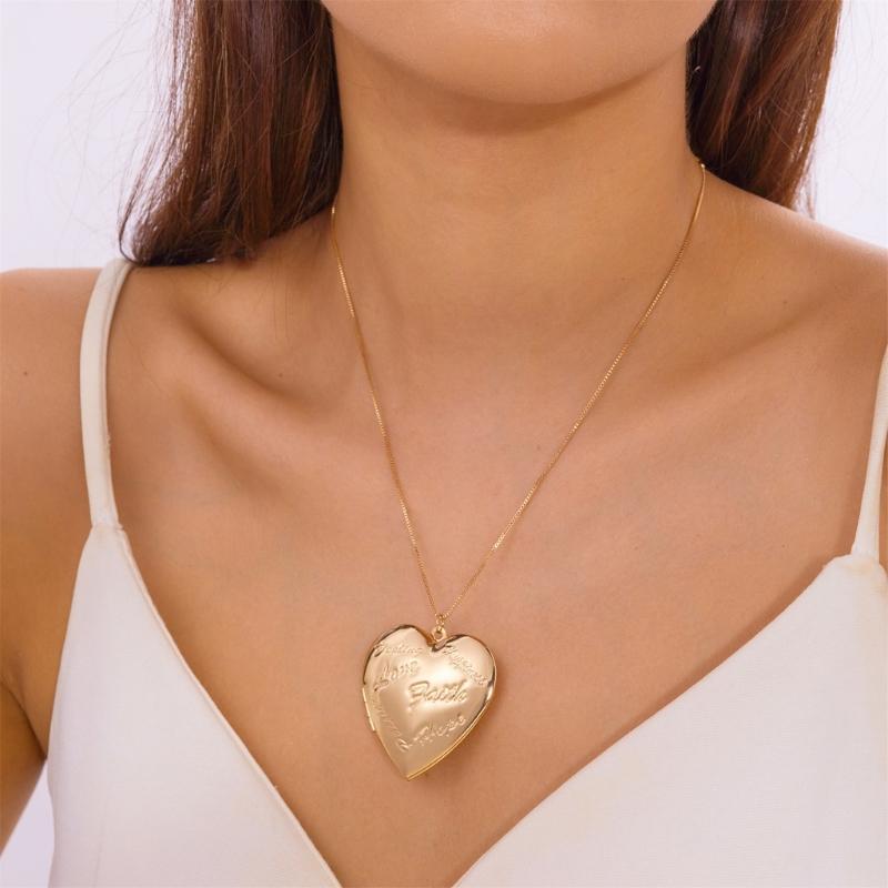 Vintage Heart Locket Necklace With Engraved Floral Designs Adjustable Chain Photo Pendant Jewelry Accessory for Women