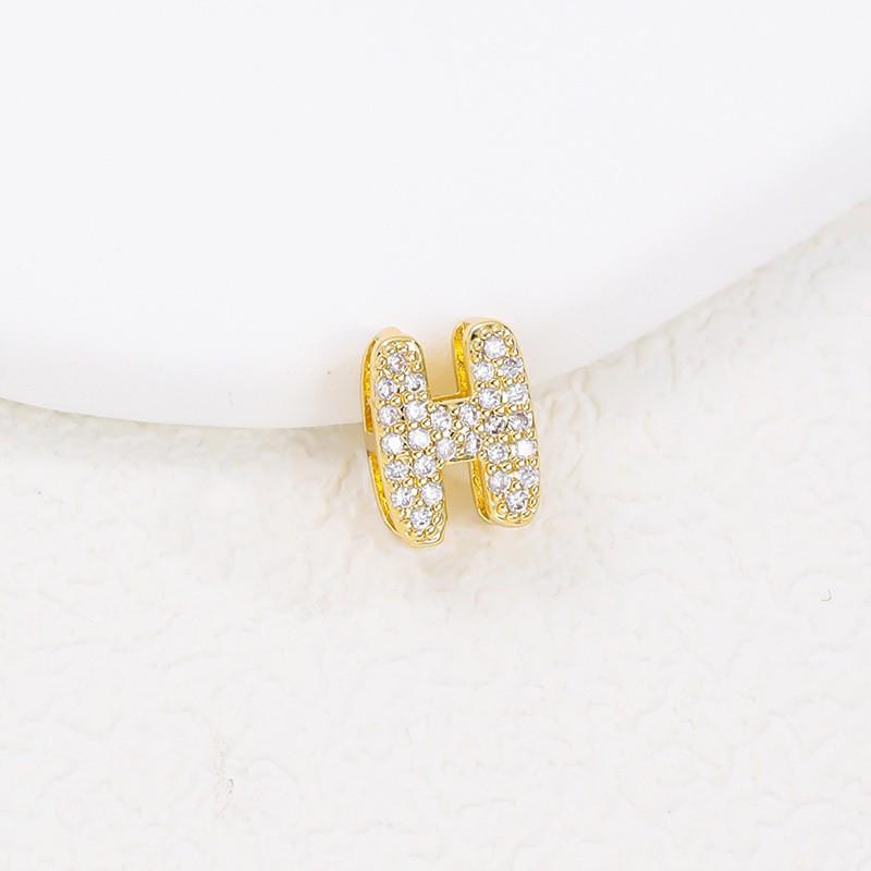 Hot-Selling 26-Letter Zirconia Pendant Necklace with Diamond Cute Design