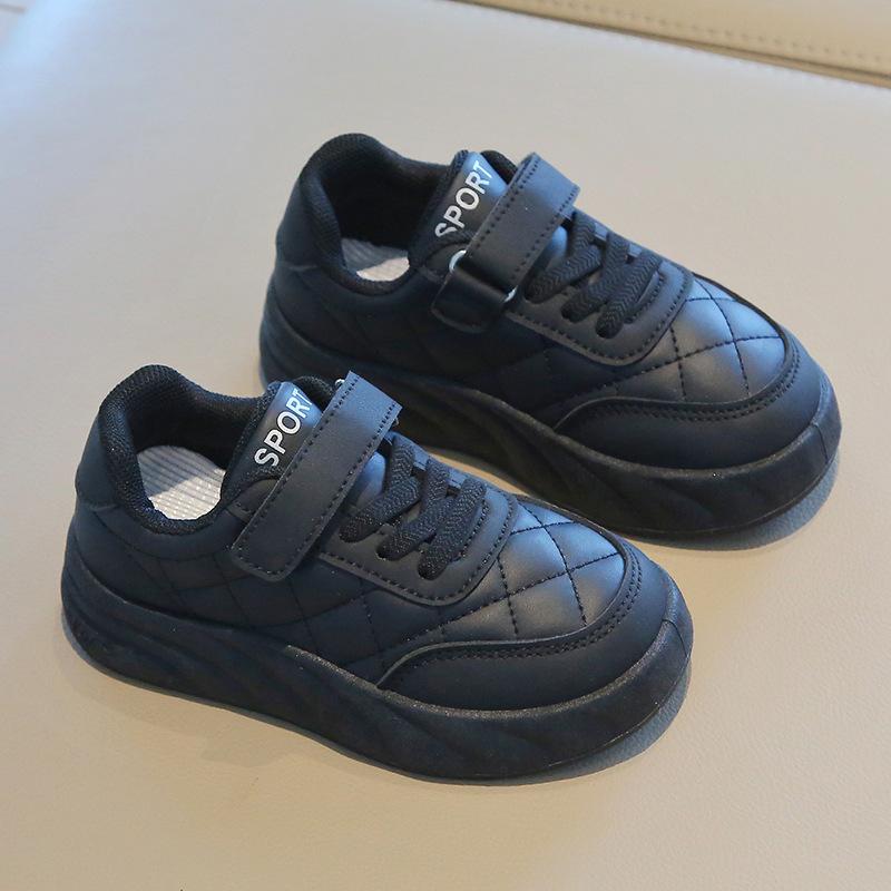 Children's Sports Shoes 2025 Spring and Autumn Boys' Casual Board Shoes Lightweight Girls' Little White Shoes Soft Sole Baby Bread Shoes Single