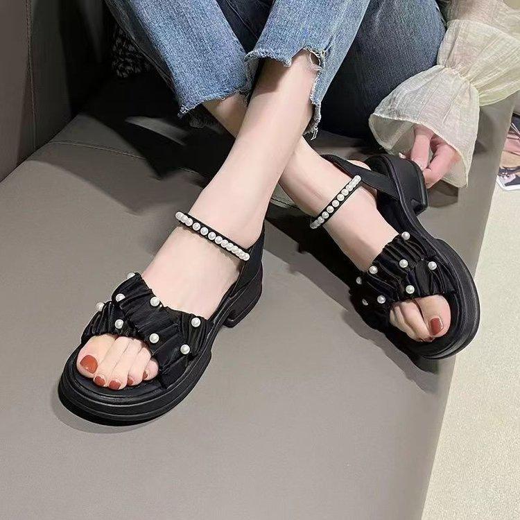 Sandalen Damen Perlen Plateau Feenstil Sandalen Damenrock 2025 Sommer neue Mode vielseitige Römerschuhe Trend