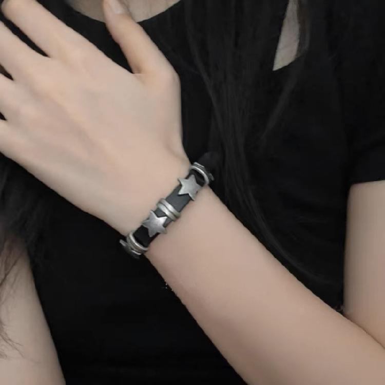 Harajuku Star Pentagrams Rivet Leathers Choker for Women Sweet Trend Bracelet