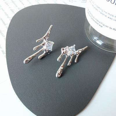 1 Pair  Fashion Design Silver Color Irregular Metal Stud Earrings for Women Girls Treny Sqaure Zircon Brincos Jewelry