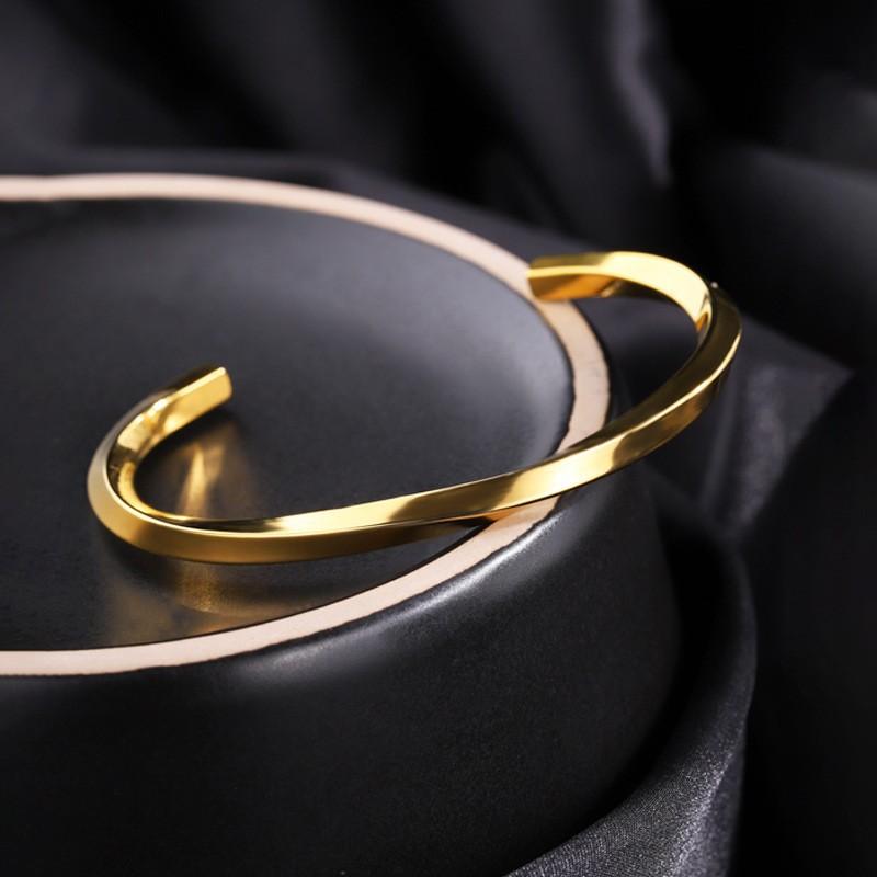 Golden Möbius Bracelet Women Versatile High End Non Fading Stainless Steel Wristband Jewelry Bracelet Titanium Steel Bracelet