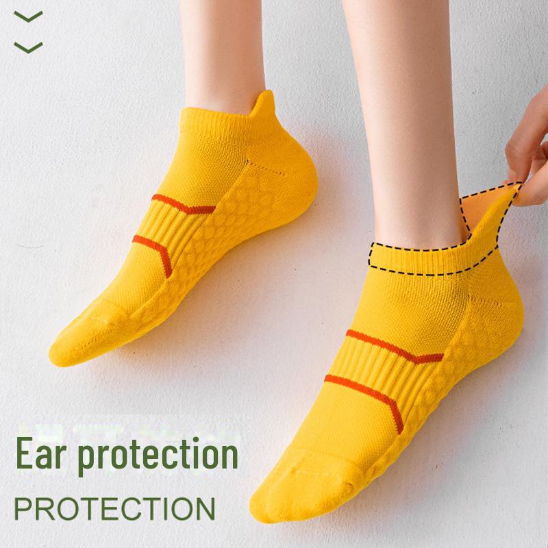 Women's Non-slip Breathable Ankle Socks - Sweat-absorbent Towel Bottom for Spring & Summer, Ideal for Sports, Running & Casual Wear.