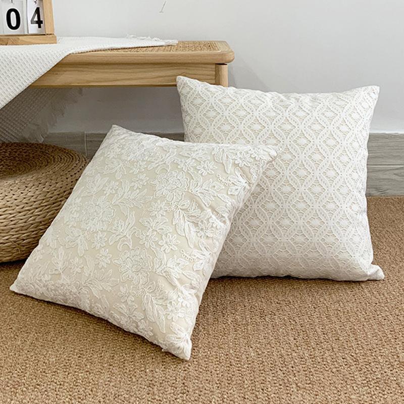 

Французская классическая тисненая наволочка из хлопка с кружевом и цветком для дивана и спальни.