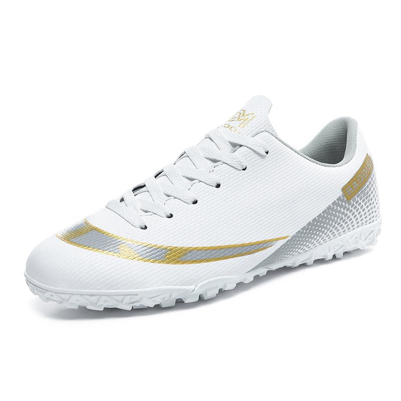 Large size low-top football shoes, youth and students lightweight game training shoes, medium and large children's long broken nail sports shoes