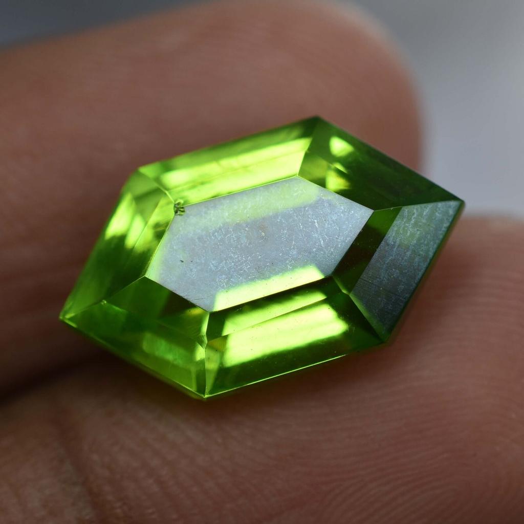 9.65 Ct NATURAL A+ Quality Green PERIDOT Fancy Cut Faceted Gemstone