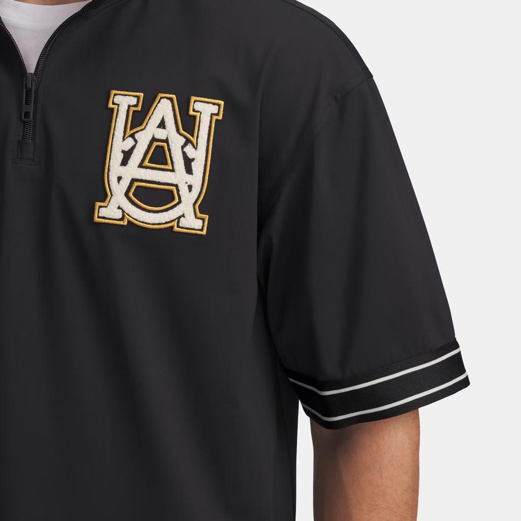 Under Armour Courtside Fashion Simple Soft Loose Pullover Short Sleeve T-Shirt Men Tops Black Prestige-Gold Gemstone 1390122-001