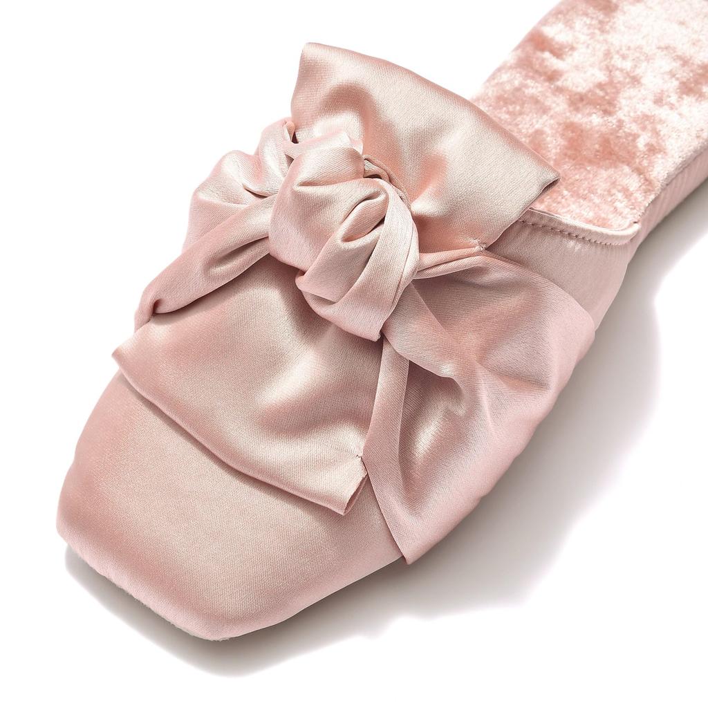 Francfranc Kruszony Aksamit i Satyna Pokój Różowe Buty,