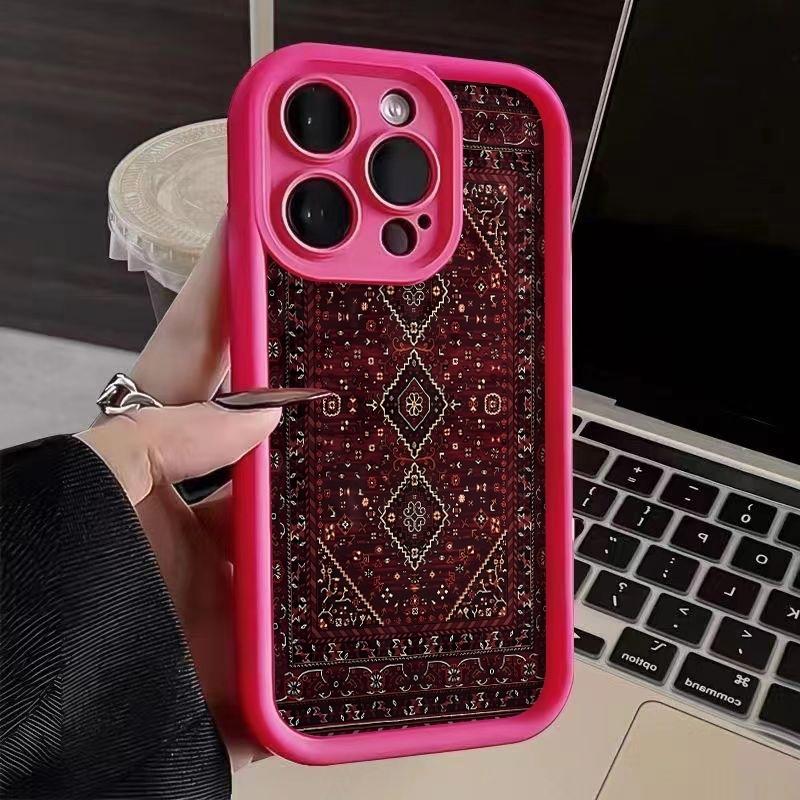 Phone Case Vintage Red Patterned Carpet Design For iPhone 17 16 Pro Max 11 13 12 14 15 Plus XS Max XR X 16E 17E Shockproof Cover