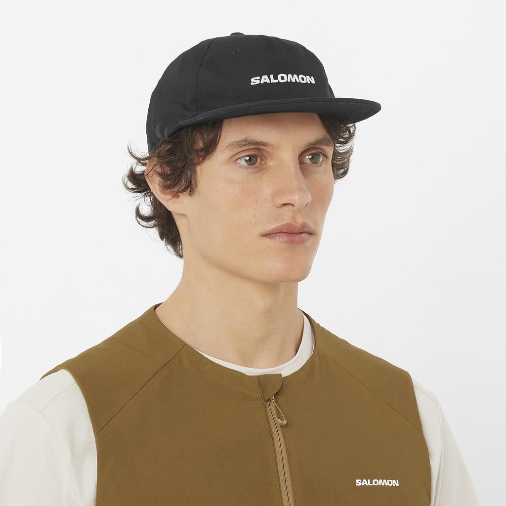 [Salomon] LOGO FLAT CAP LC2682900 Unisex DEEP BLACK/S/M