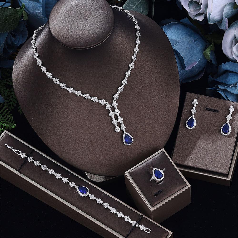 Exquisite and Elegant Water Drop Collarbone Chain Inlaid with Emeralds, Bridal Wedding Banquet Zircon Necklace Earrings