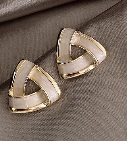 

High Sense Triangle Geometry Drip Oil Fashion Elegant Earrings Female Retro Atmosphere Commute Wild Simple Short Earrings