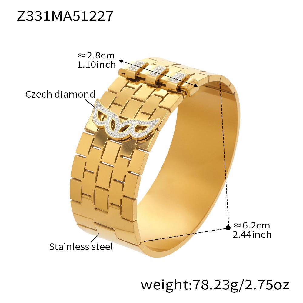 18K Gold Plated Honeycomb Pattern Stainless Steel Wide Bracelet with Zirconia Inlaid - European & American Fashion.