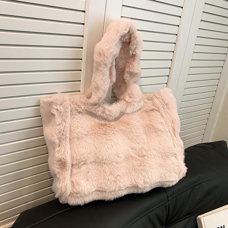 Large-capacity Plush Tote Bag Women's New Autumn and Winter Fashion Versatile Shoulder Bag Niche Commuter Bag