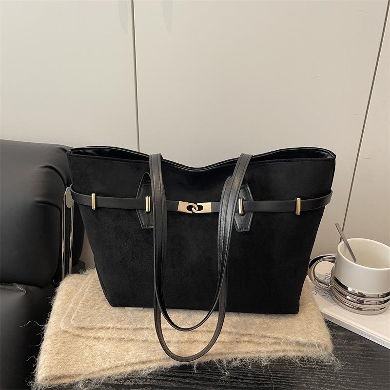 Yogodlns Leopard Print Large Capacity Tote Bag with Brown Faux Leather Trim Gold Lock Shoulder Purse for Daily Use Underarm Handbags