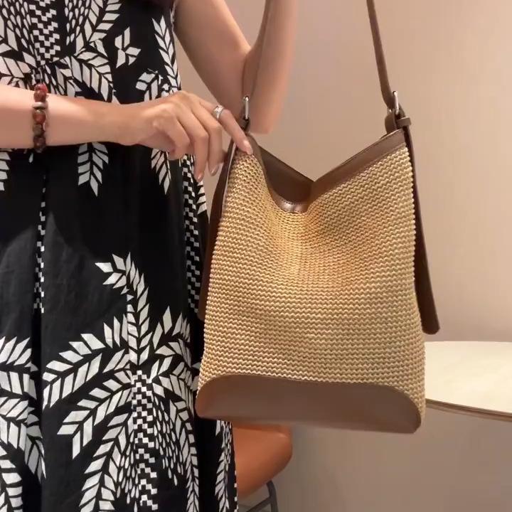 Seaside Casual Woven Bucket Bag Women'S Summer Super Fire Large Capacity Straw Woven Tote Armpit Bag